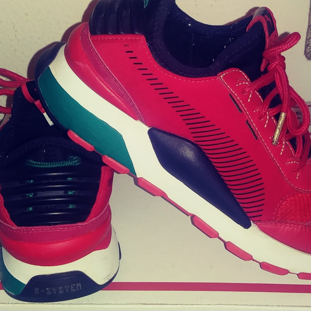 More pumas